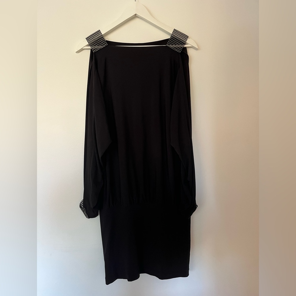 Black Lori Michaels cold shoulder open sleeve dress